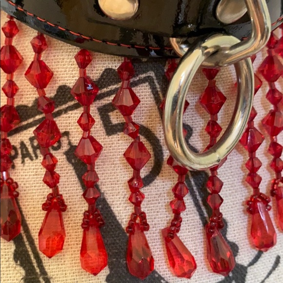 Patent leather beaded necklace - Picture 4 of 8